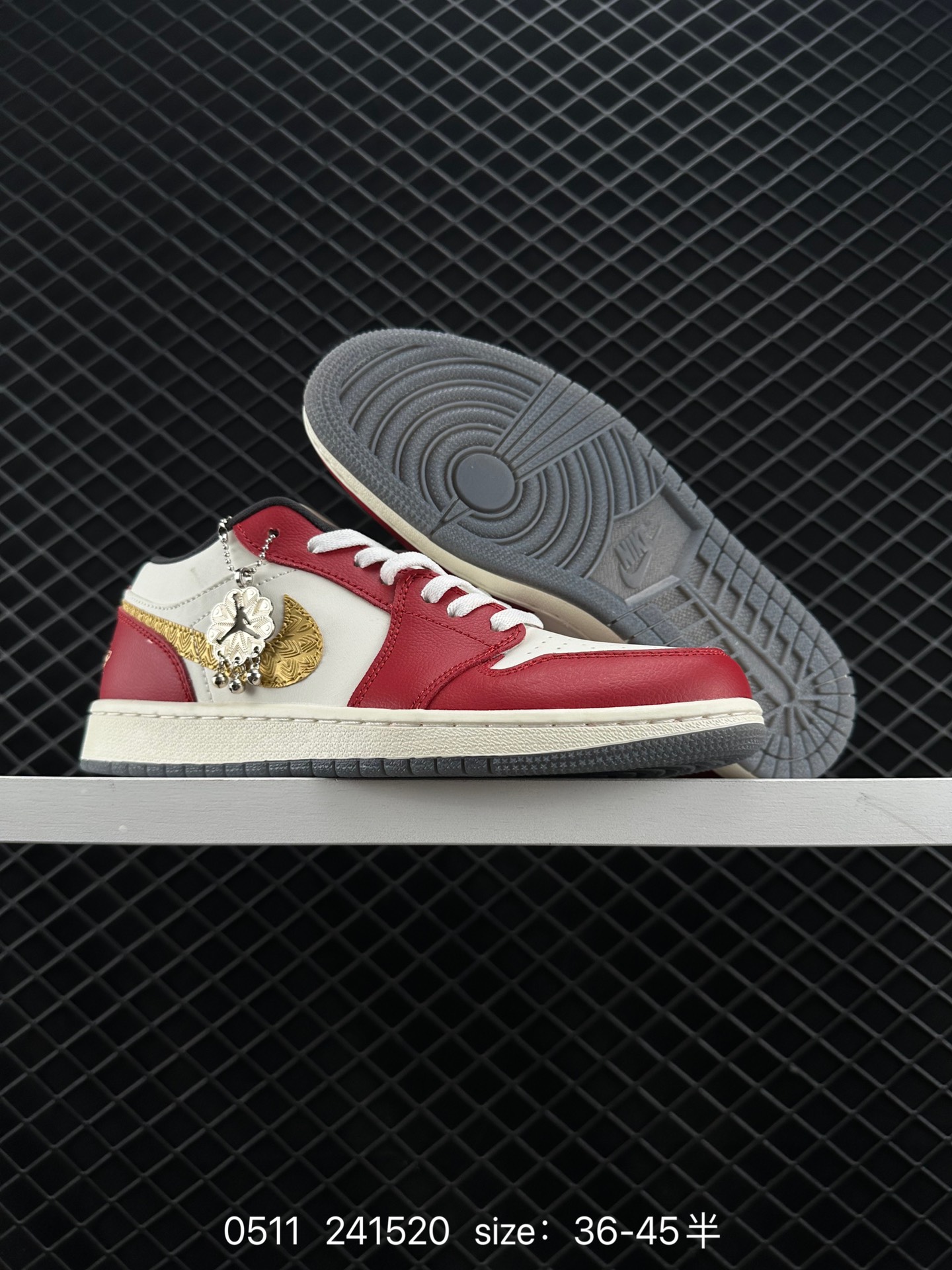 Jordan 1 Low ”Year of the Dragon“